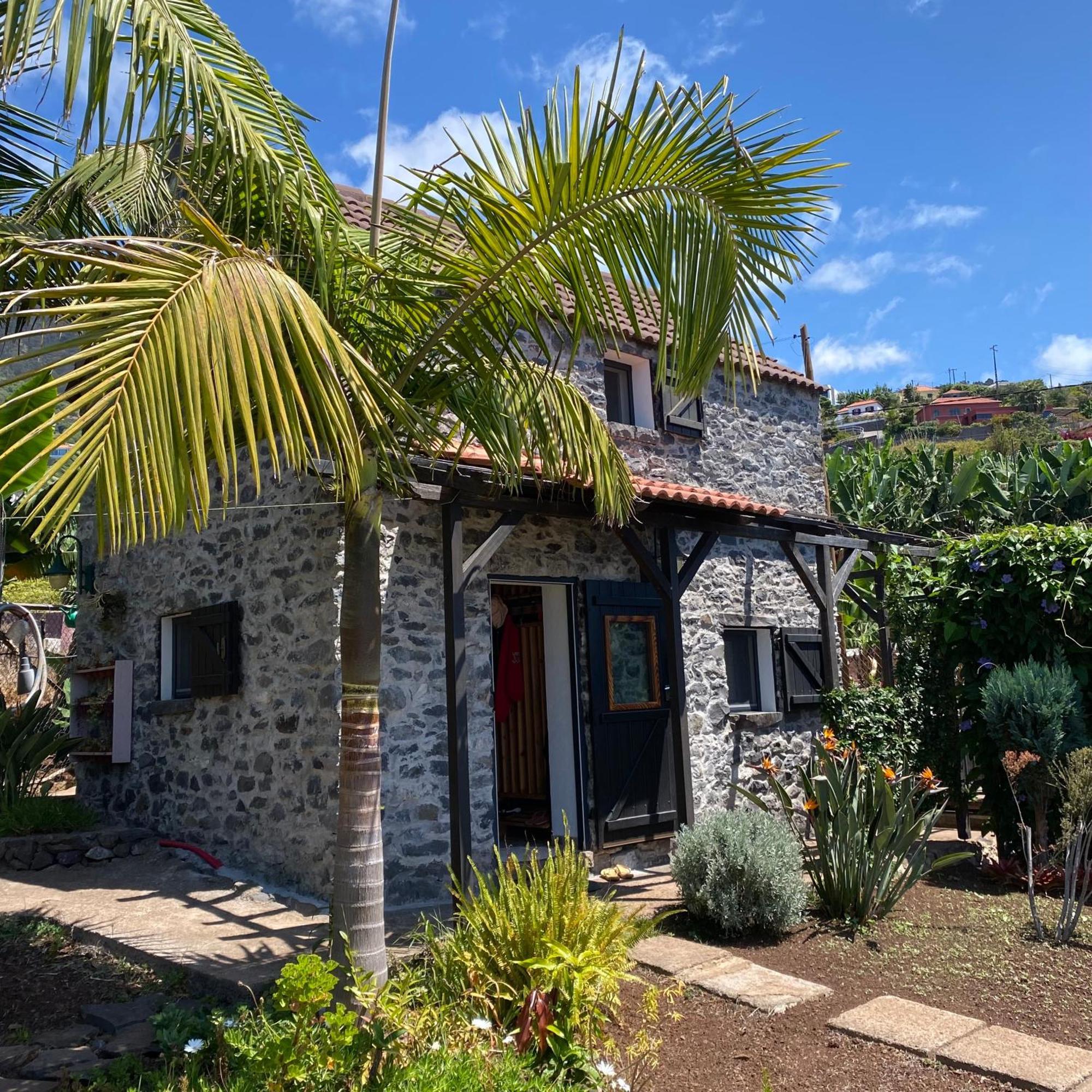 As Casinhas Da Madeira - Cosy Stone Cottage In A Subtropical Garden Arco da Calheta  Exterior foto