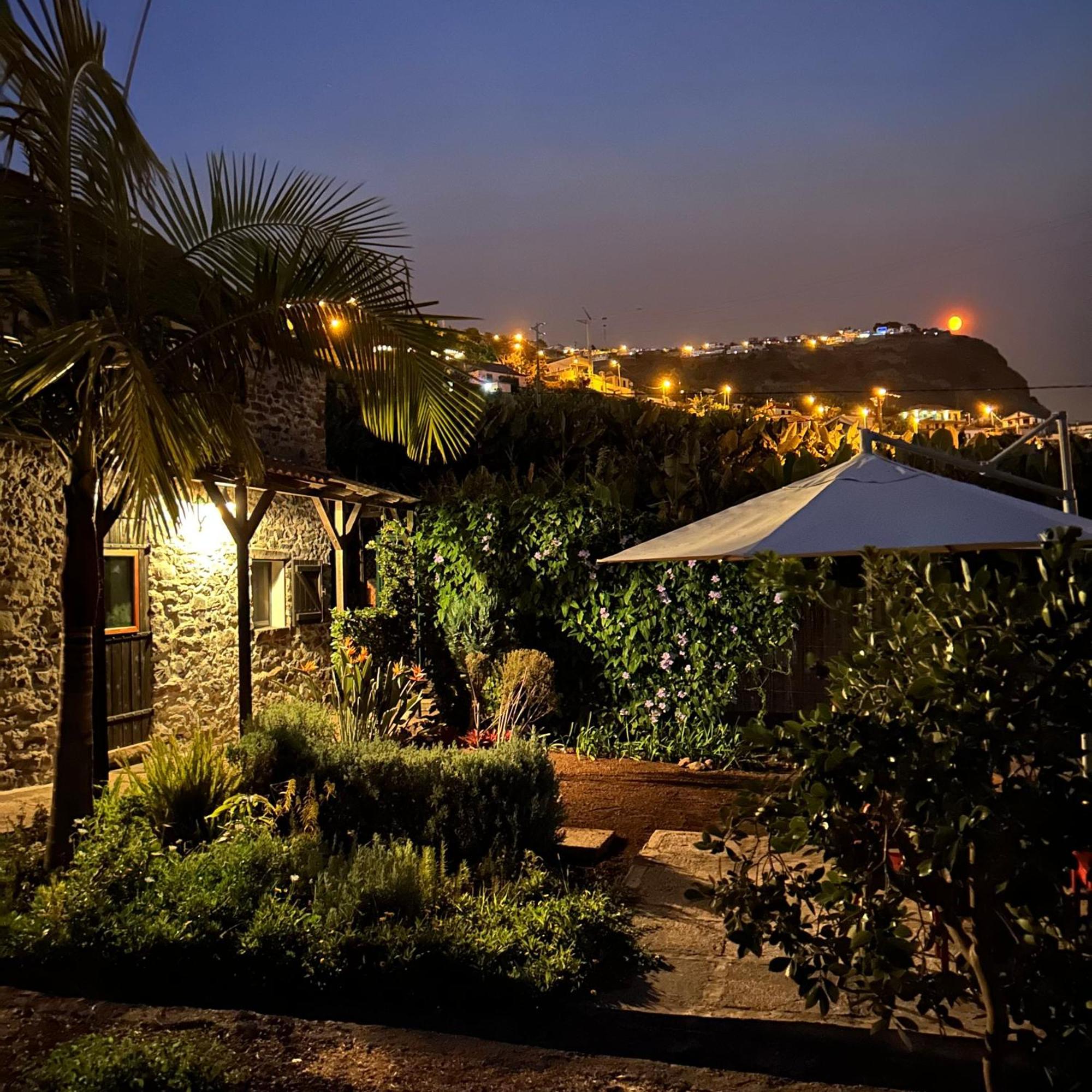 As Casinhas Da Madeira - Cosy Stone Cottage In A Subtropical Garden Arco da Calheta  Exterior foto